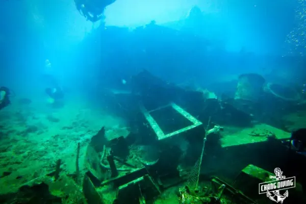 T11 wreck dive site at Koh Chang – top view of wreck structure