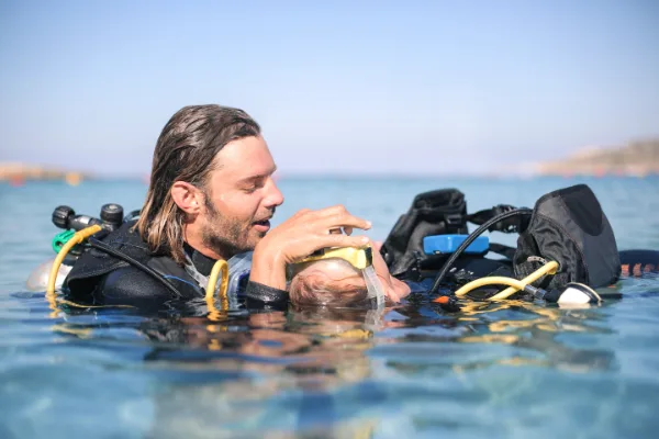Rescue Diver Course – Learn to Help Others